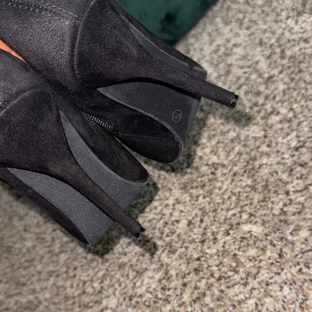 Fashion Nova Sleek Black Heeled Boots - Picture 7 of 8